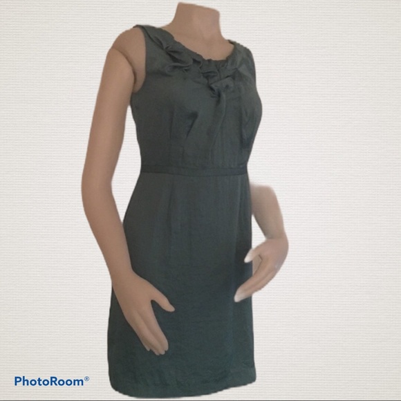 ann taylor mint green dress Mint Green Ann Taylor Dress with Ruffle Size 6